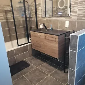 https://maison-lydie-et-manu.hotels-rhonealpes.com