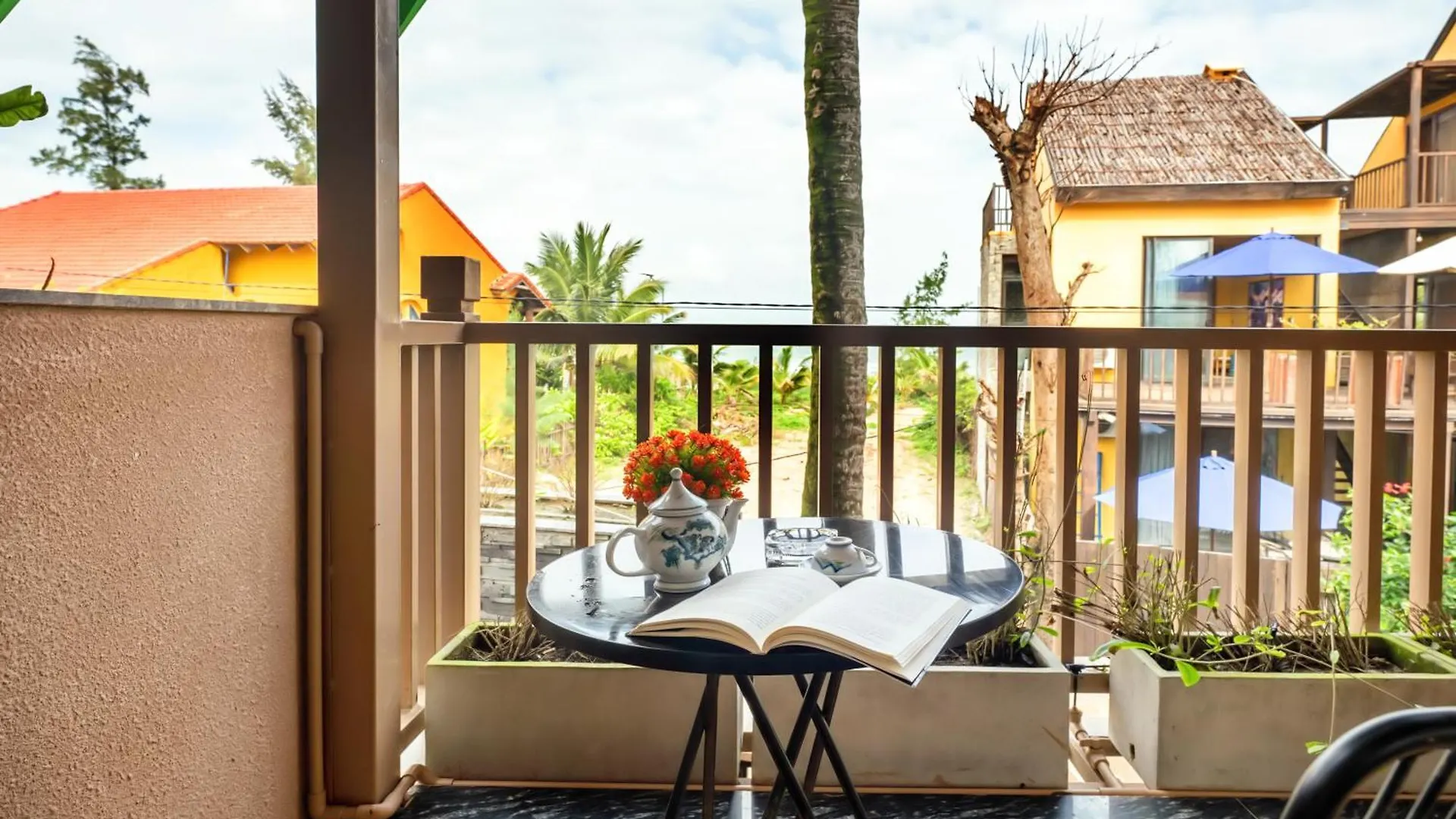 The Linh Seaside Villa Hội An Hotel