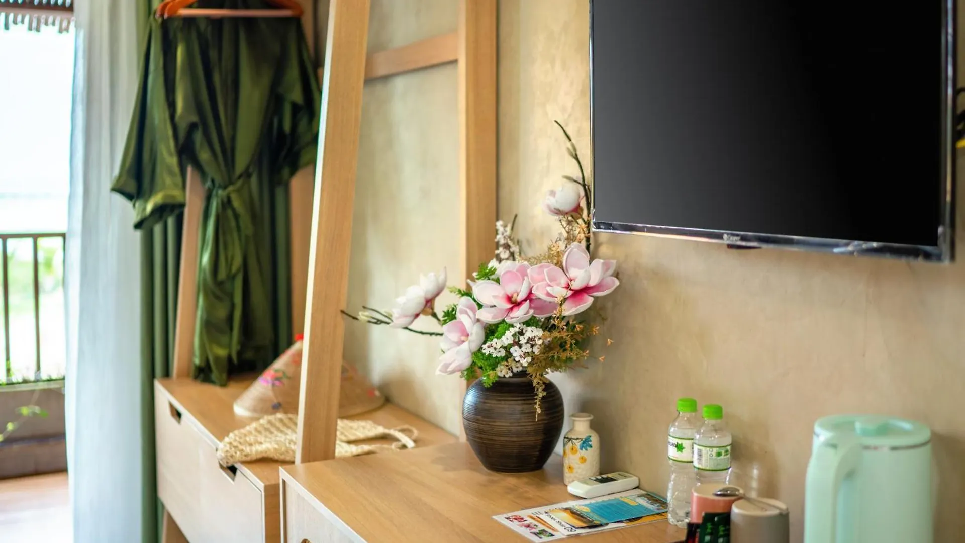 The Linh Seaside Villa Hội An Hotel