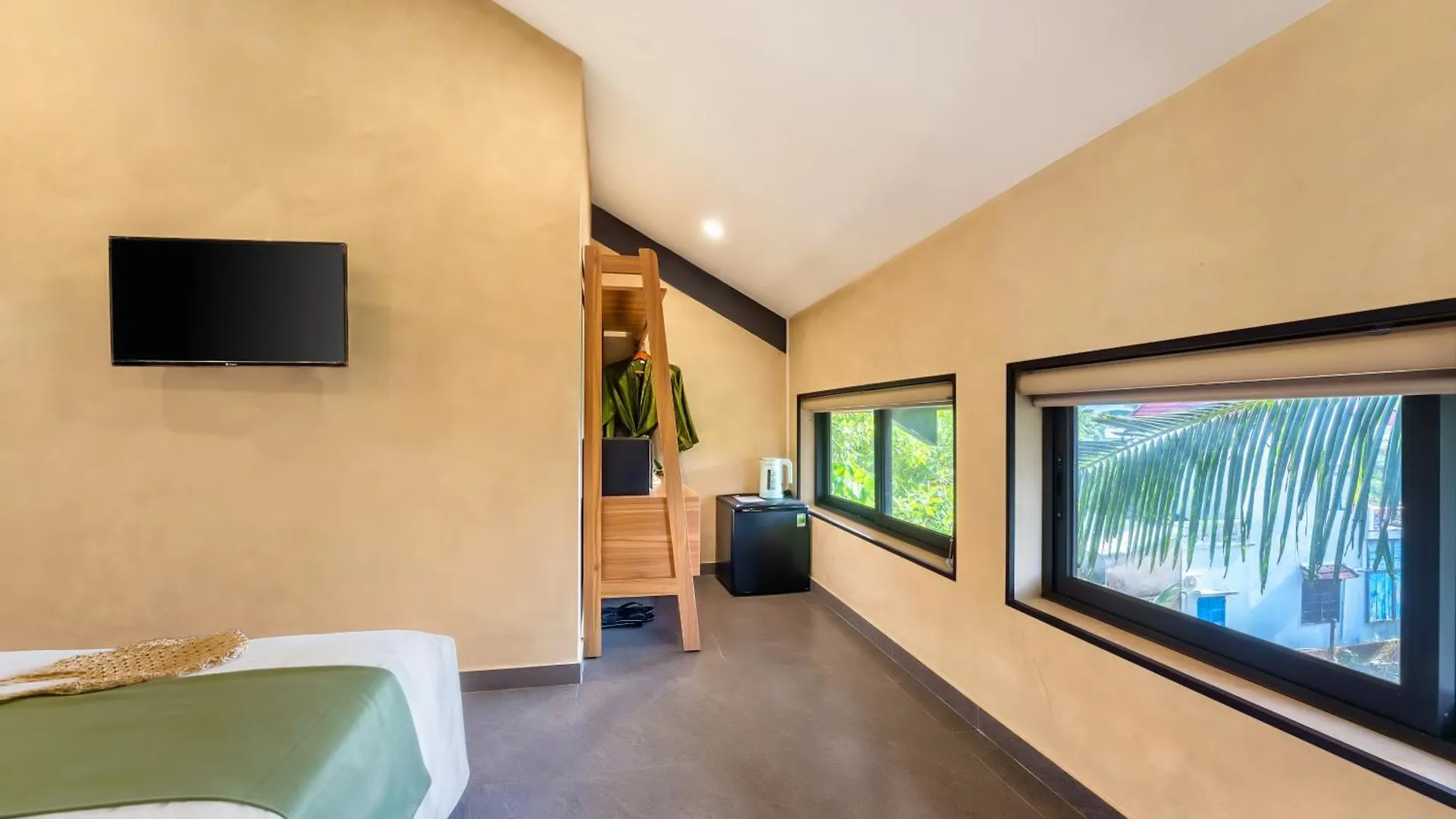 **** Hotel The Linh Seaside Villa Hội An Vietnam