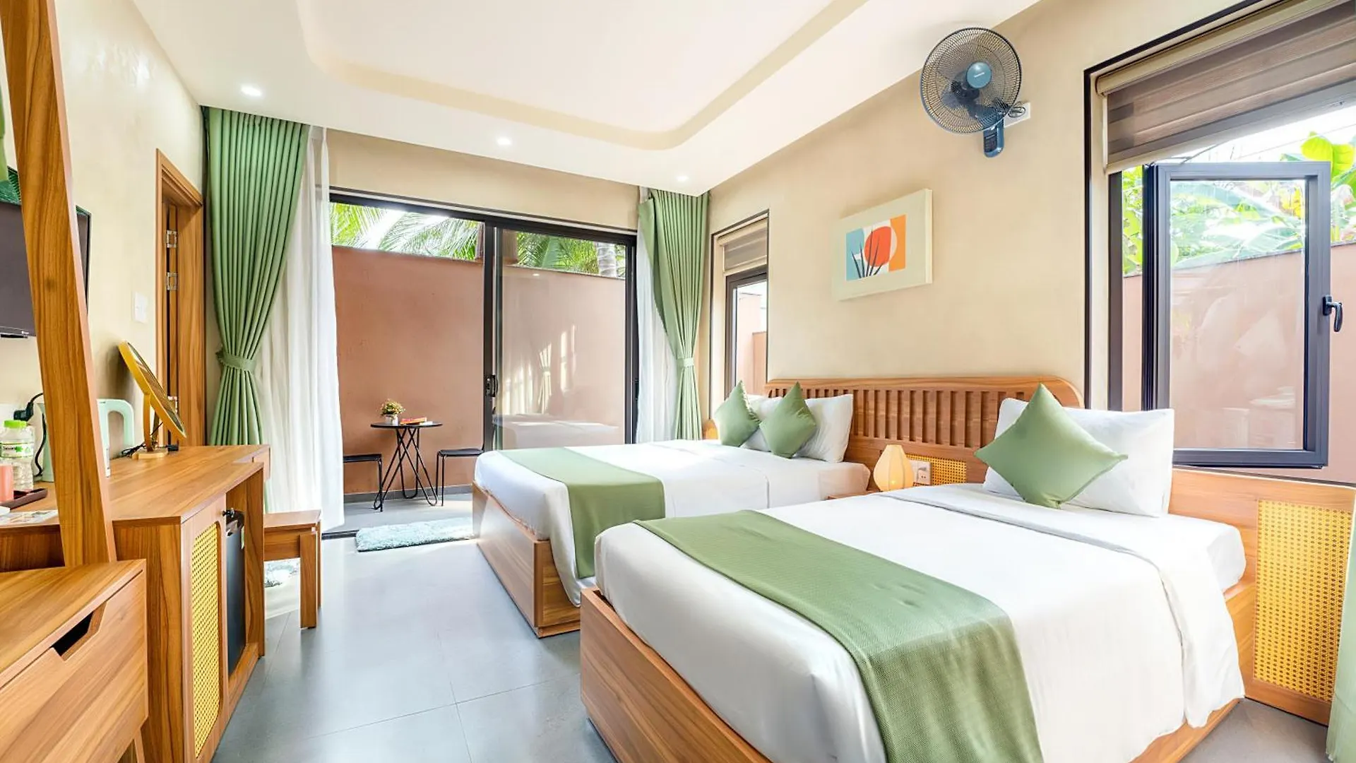 The Linh Seaside Villa Hội An